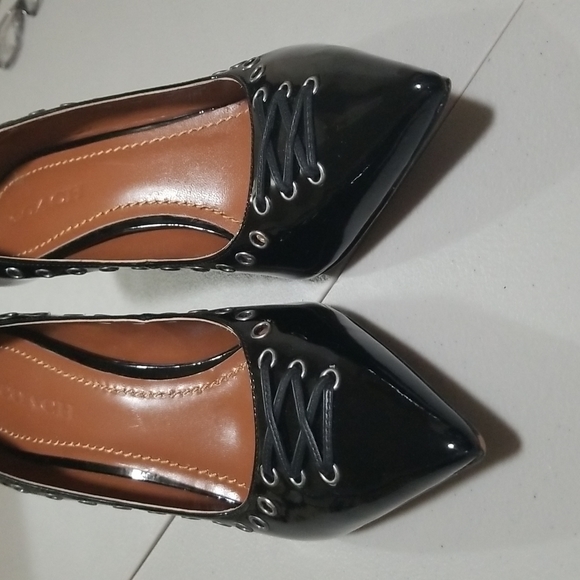 Coach Shoes - Coach Beautiful Black pumps